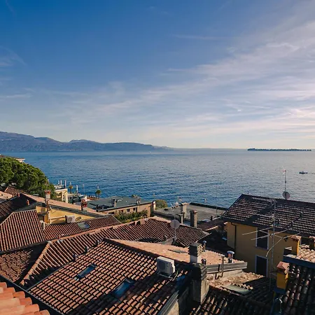 Lake View Gardone Riviera