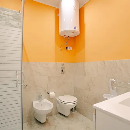 Apartment Lake View Gardone Riviera